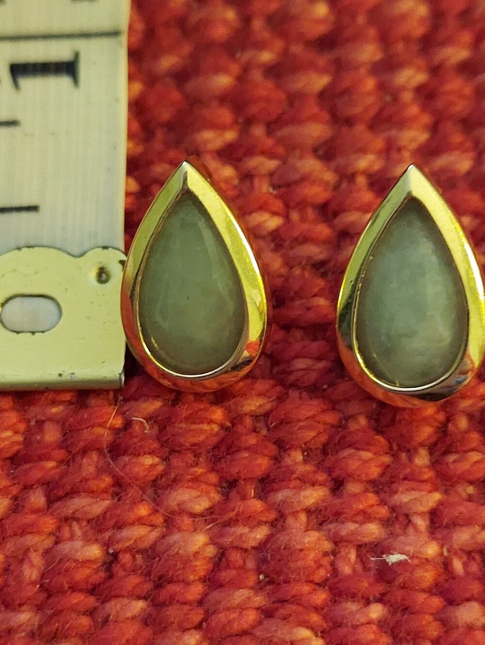 Vintage 14k Jade Stud Earrings - Picture 2 of 7